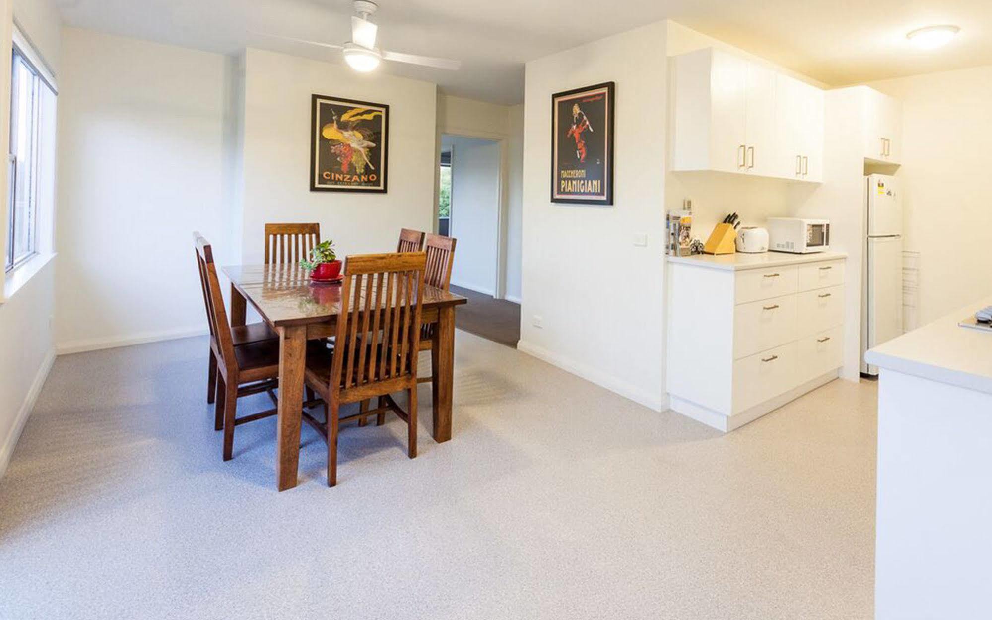 Point Lonsdale Holiday Apartments (Adults Only) 퀸스클리프 외부 사진