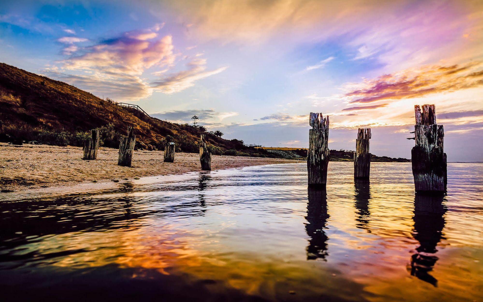 Point Lonsdale Holiday Apartments (Adults Only) 퀸스클리프 외부 사진